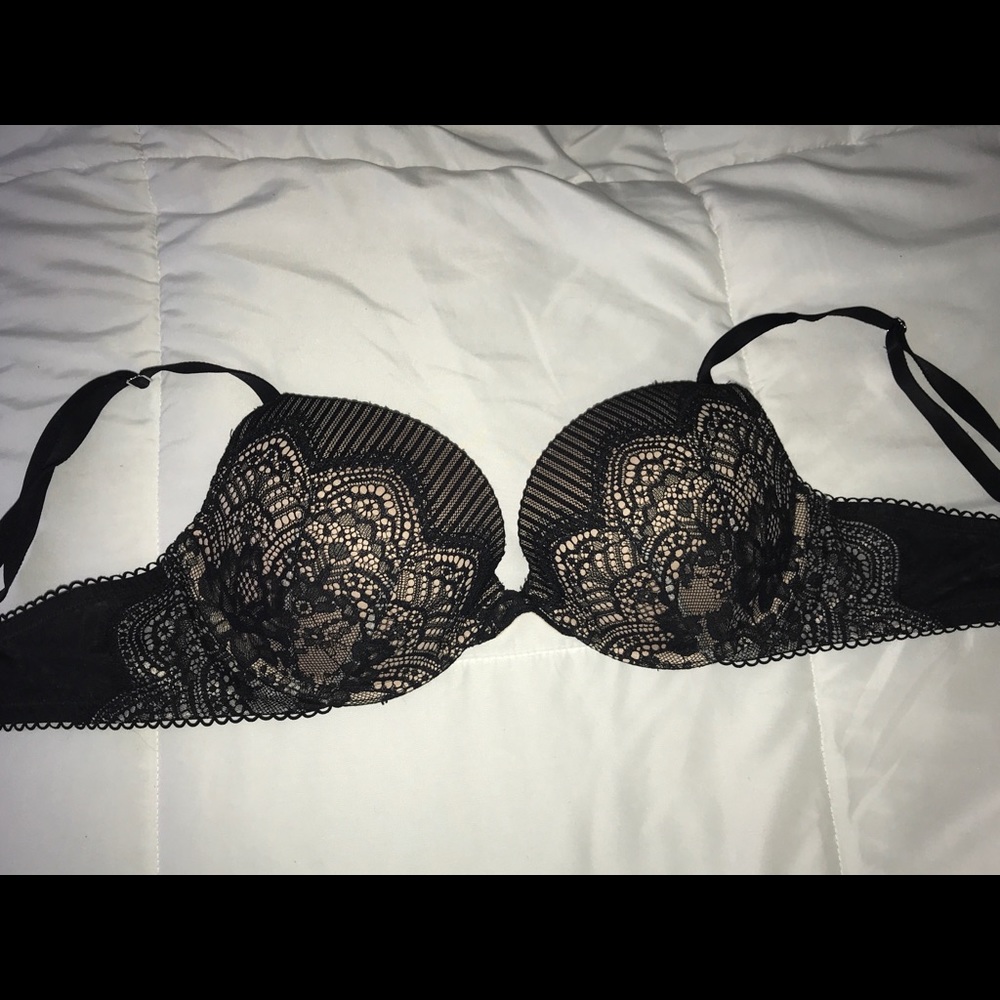 Never Worn/Brand New Victoria’s Secret Push-Up Bra
